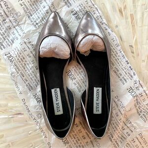 Steve Madden Metallic Pointed-toe Flats - Size 6.5